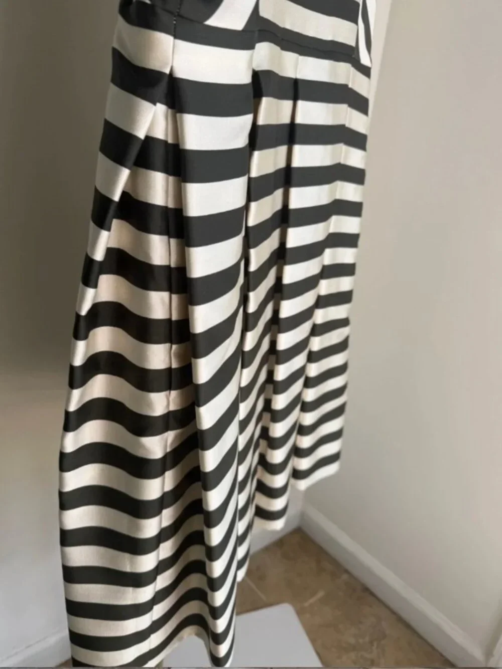 Lord & Taylor Striped Fit & Flare Dress Size 14 | Black Ivory Midi Party Wedding